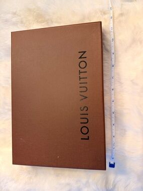 Louis Vuitton Large Gift Box 11” Brown Packaging w/ Tissue Authentic Storage